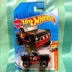 Hot wheels Custom Ford Bronco Treasure Hunt Hot Trucks